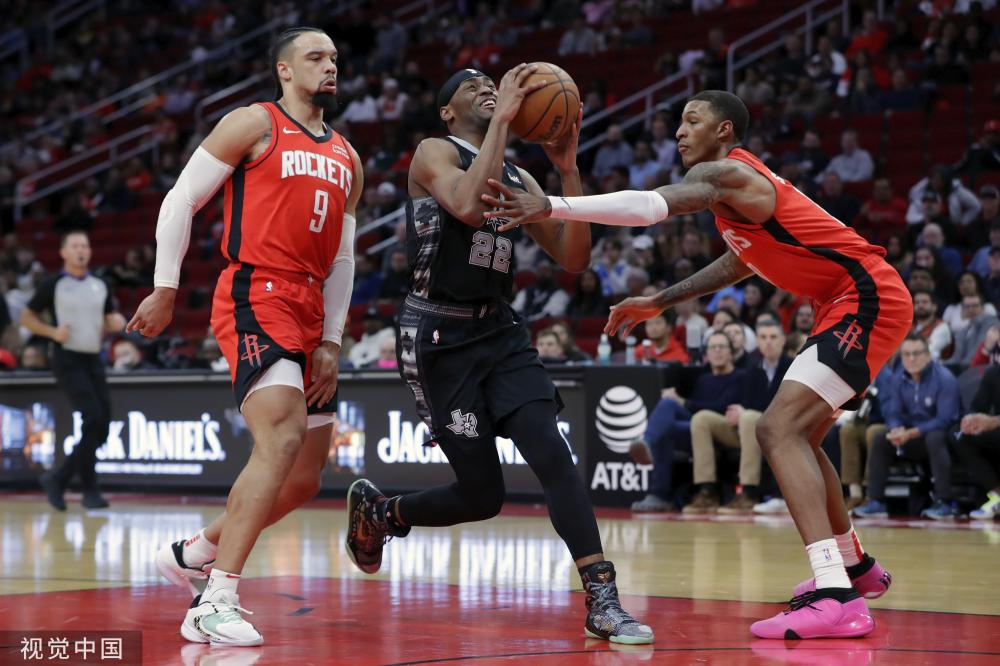 他在临门一 他在临门一