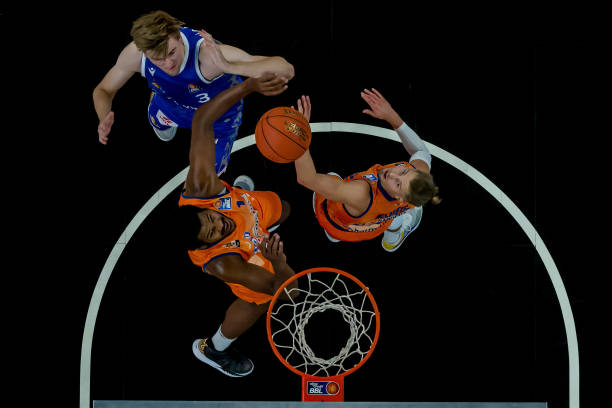 自由式滑雪 自由式滑雪